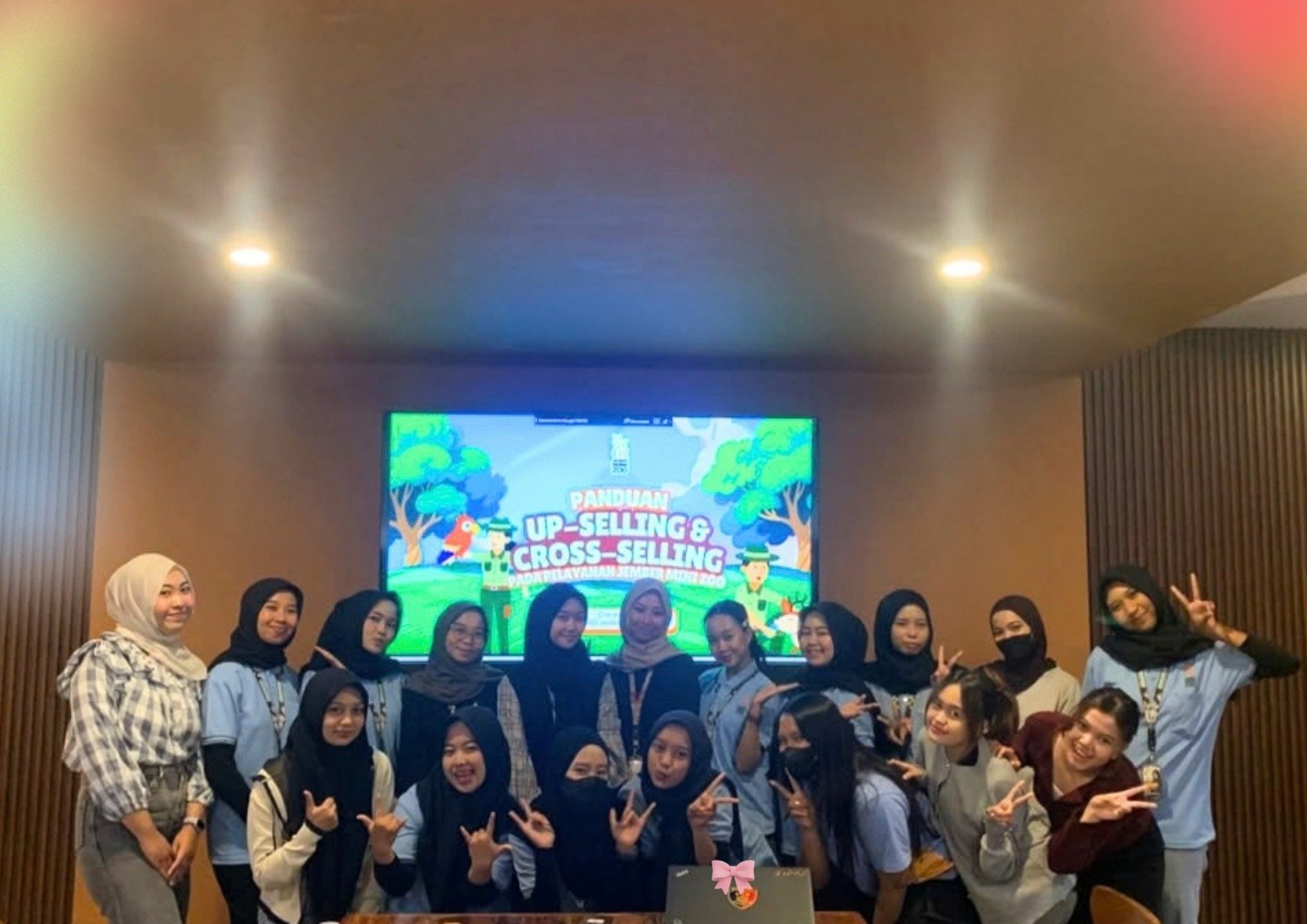 Level Up Pelayanan! Jember Mini Zoo Kembali Asah Skill Up-Selling dan Cross-Selling kepada Karyawan